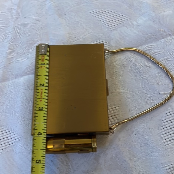 Vintage gold dance case clutch purse with lipstick holder, compact, clip, comb - Picture 13 of 16